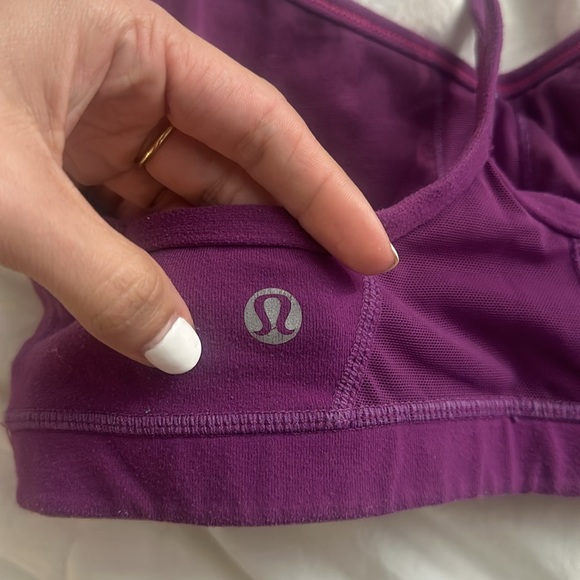 Lululemon Flow Y Bra size 4 - Picture 2 of 4